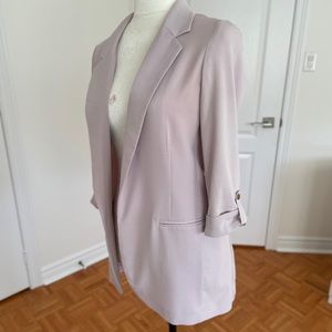 DYNAMITE beautiful soft blazer with 3/4 sleeve